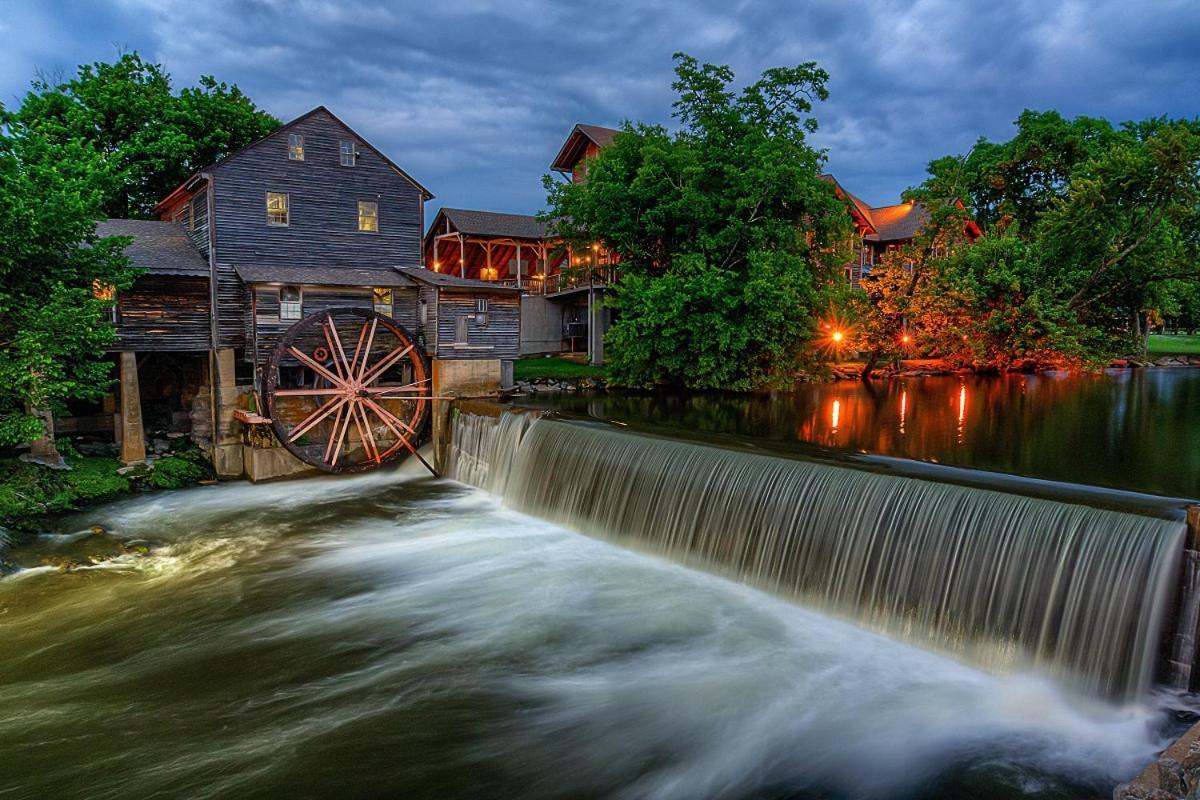 Heavenly Bear, Hot Tub, 1089 Of Free Attraction Tickets For Each Paid Day, Dollywood And More Sevierville Exterior foto