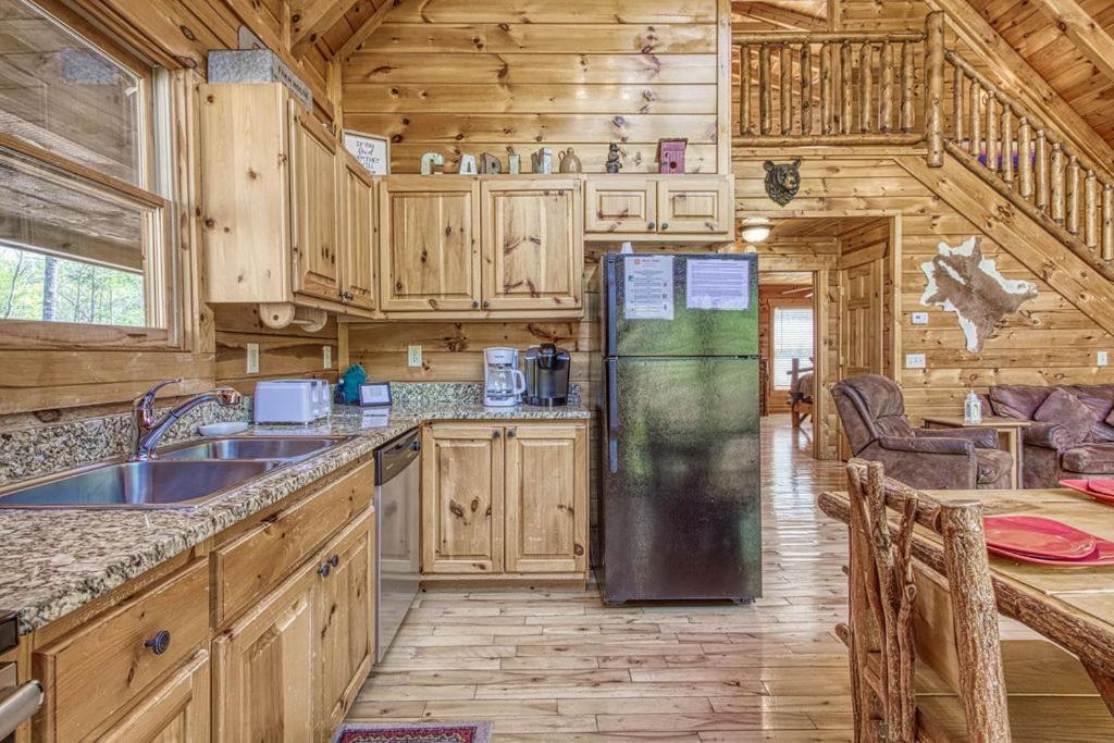 Heavenly Bear, Hot Tub, 1089 Of Free Attraction Tickets For Each Paid Day, Dollywood And More Sevierville Exterior foto